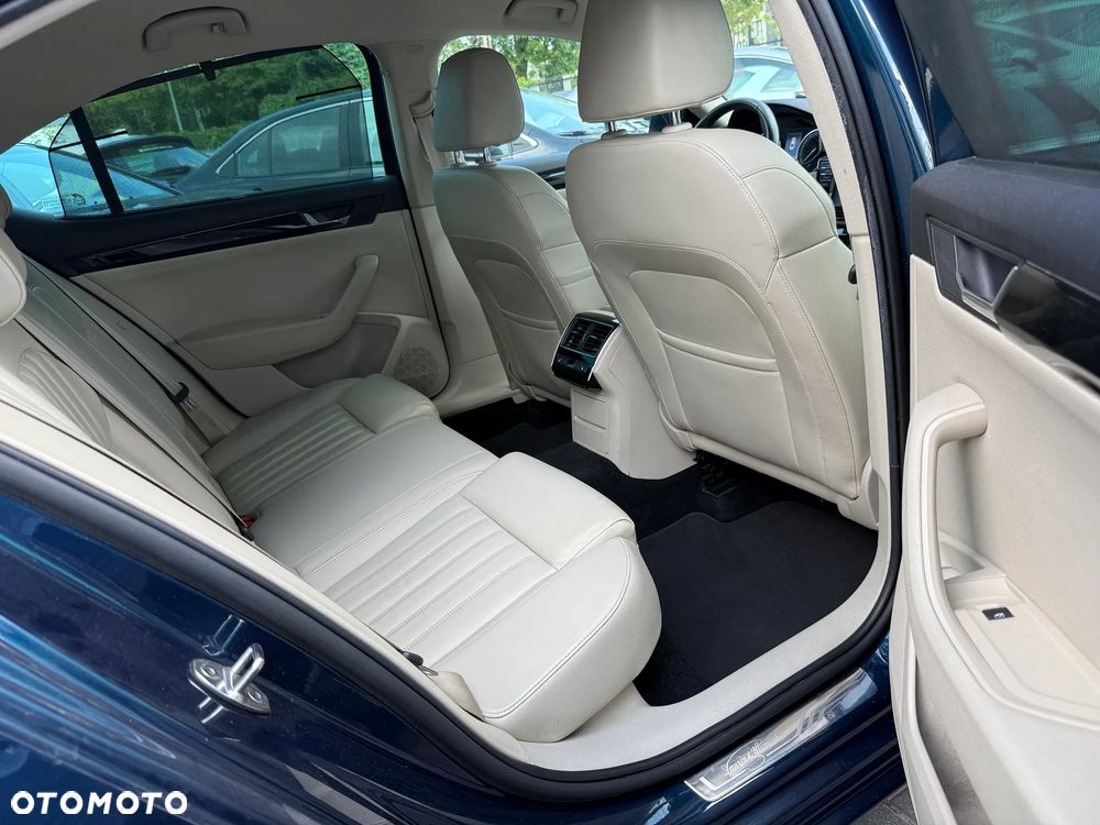 Skoda Superb 2.0 TSI 4x4 L&K DSG - 20