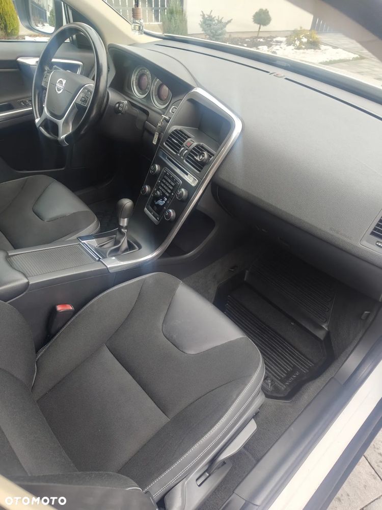 Volvo XC 60 D4 Kinetic - 13