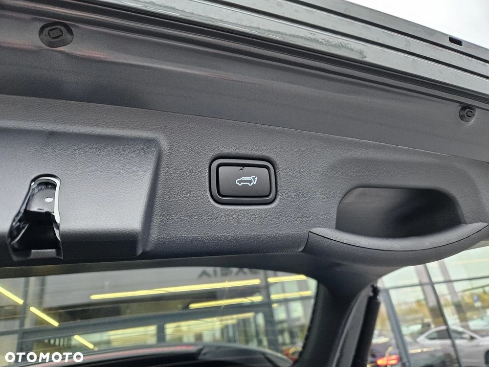 Hyundai Tucson 1.6 T-GDi HEV Executive 2WD - 11