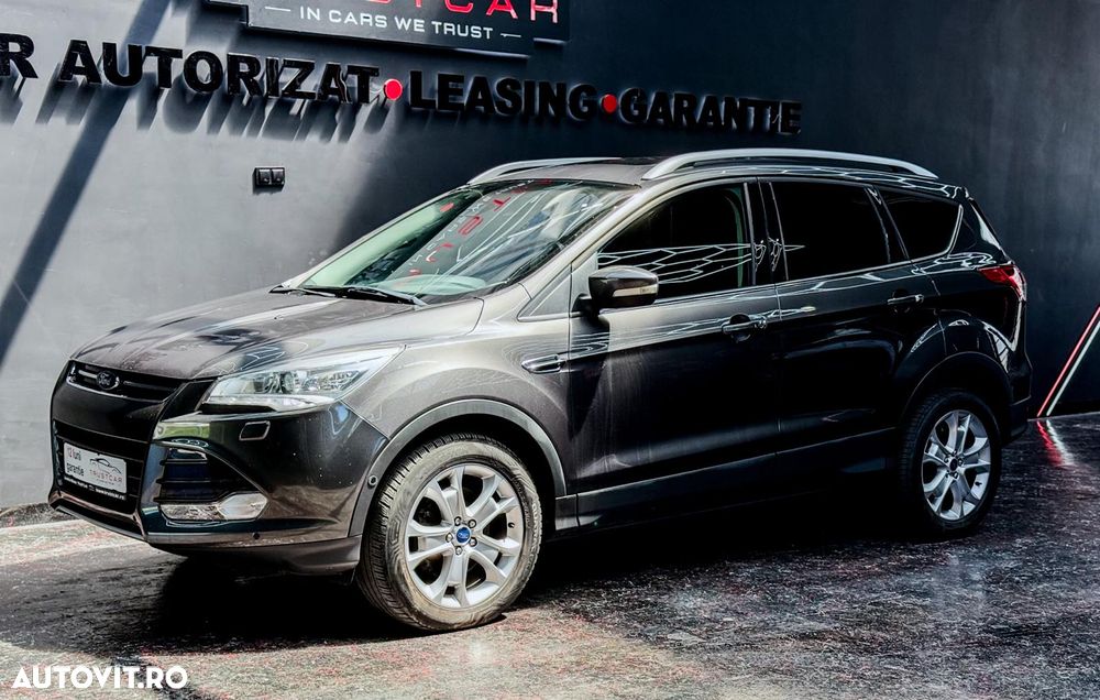 Ford Kuga 2.0 TDCi 4WD Powershift Titanium - 10