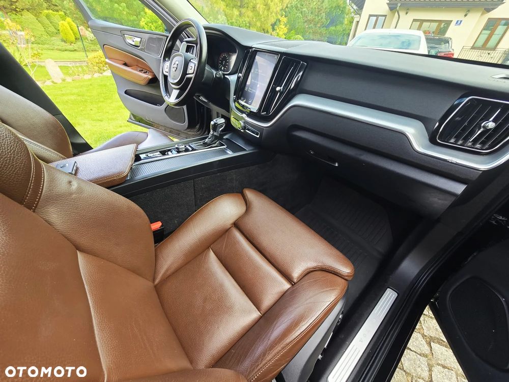 Volvo XC 60 T6 AWD Momentum - 16