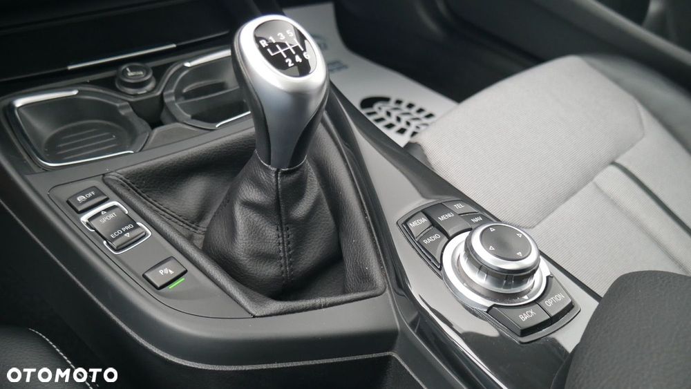 BMW Seria 1 - 11