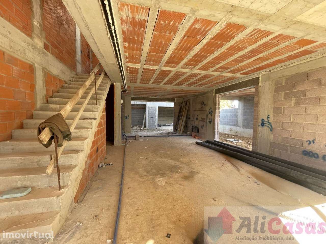 Moradias 3 Frts - Grande imagem: 2/28