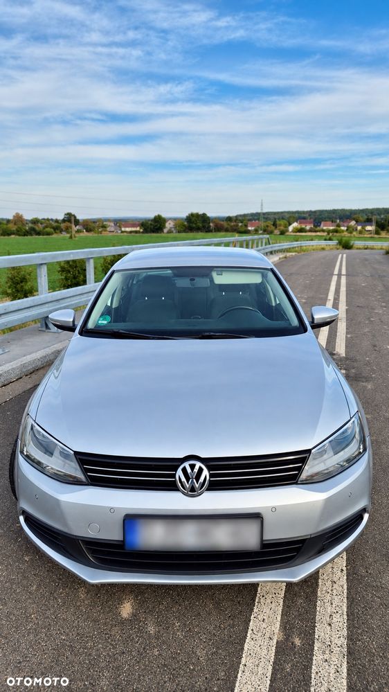 Volkswagen Jetta 1.6 TDI DPF Comfortline DSG - 3