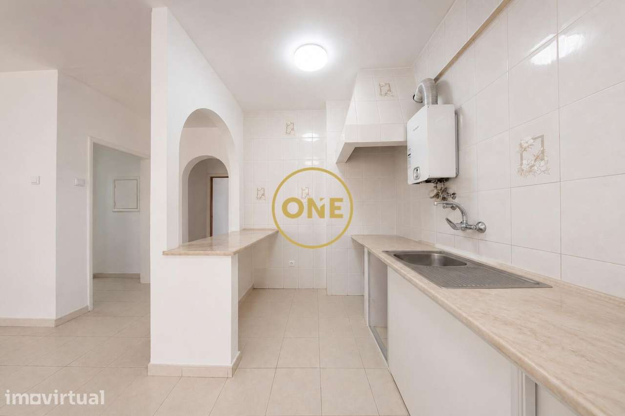 Apartamento T3 na Avenida D. João III – 4.º Piso - Grande imagem: 3/22