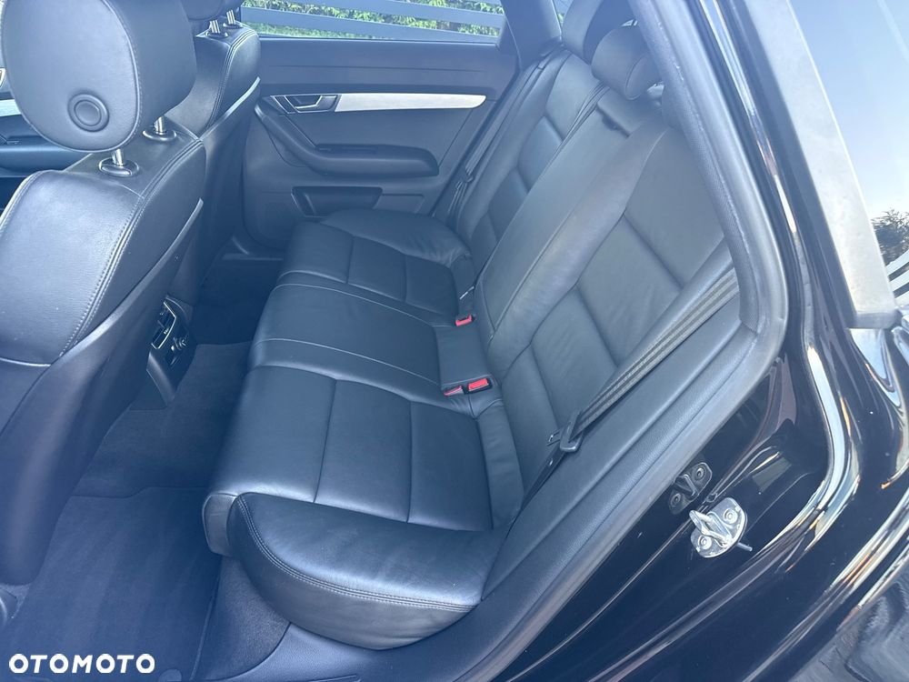 Audi A6 Avant 3.0 TFSI quattro tiptronic - 15