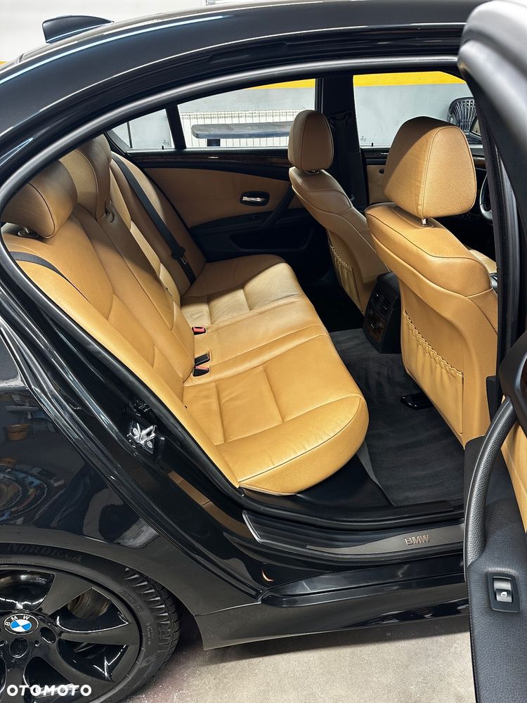 BMW Seria 5 535d Sport-Aut - 19