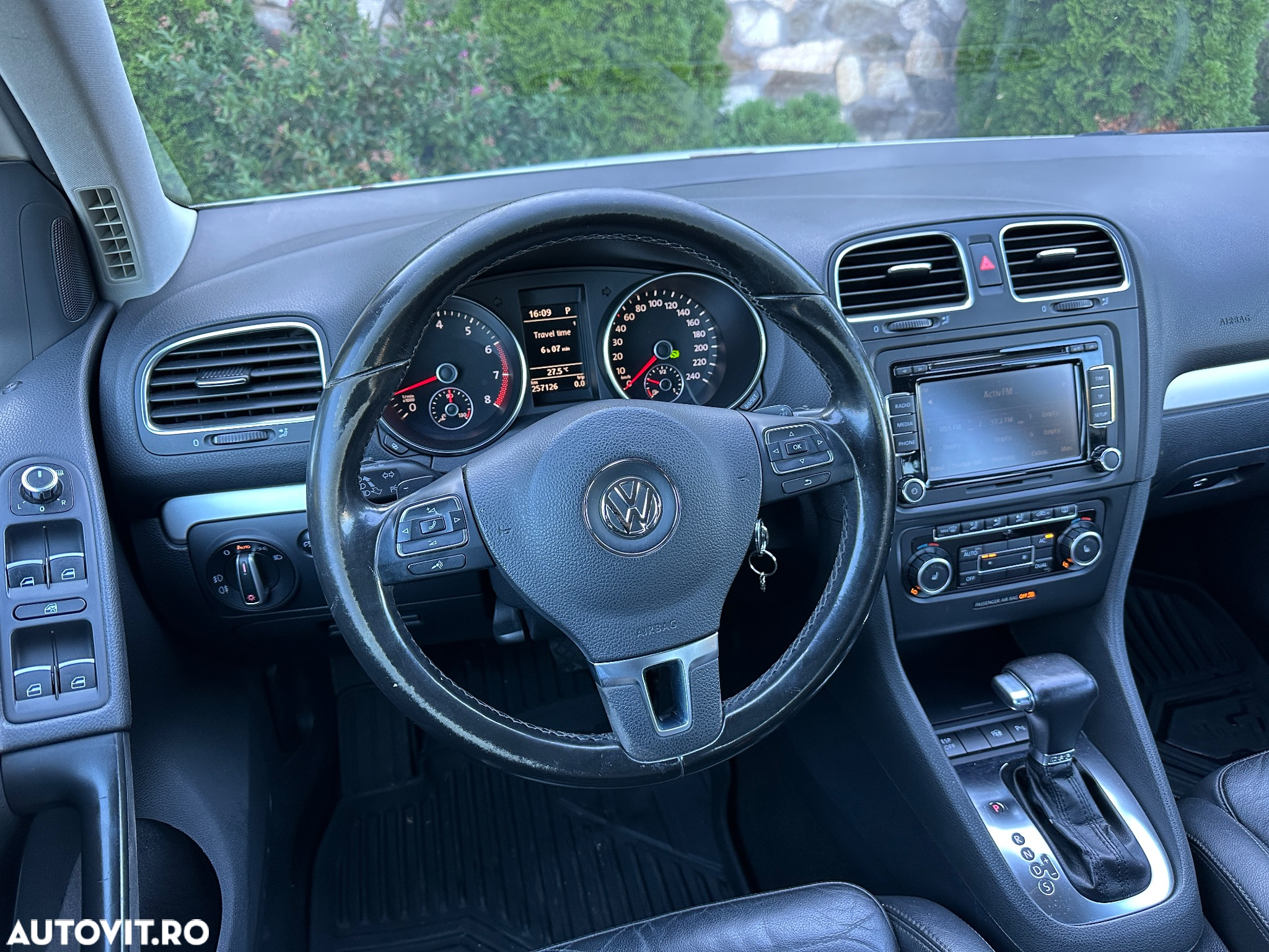 Volkswagen Golf 1.4 TSI Highline DSG - 10