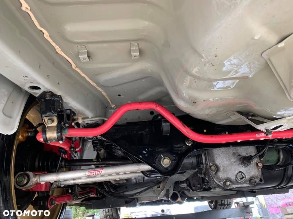 Subaru Impreza - 32