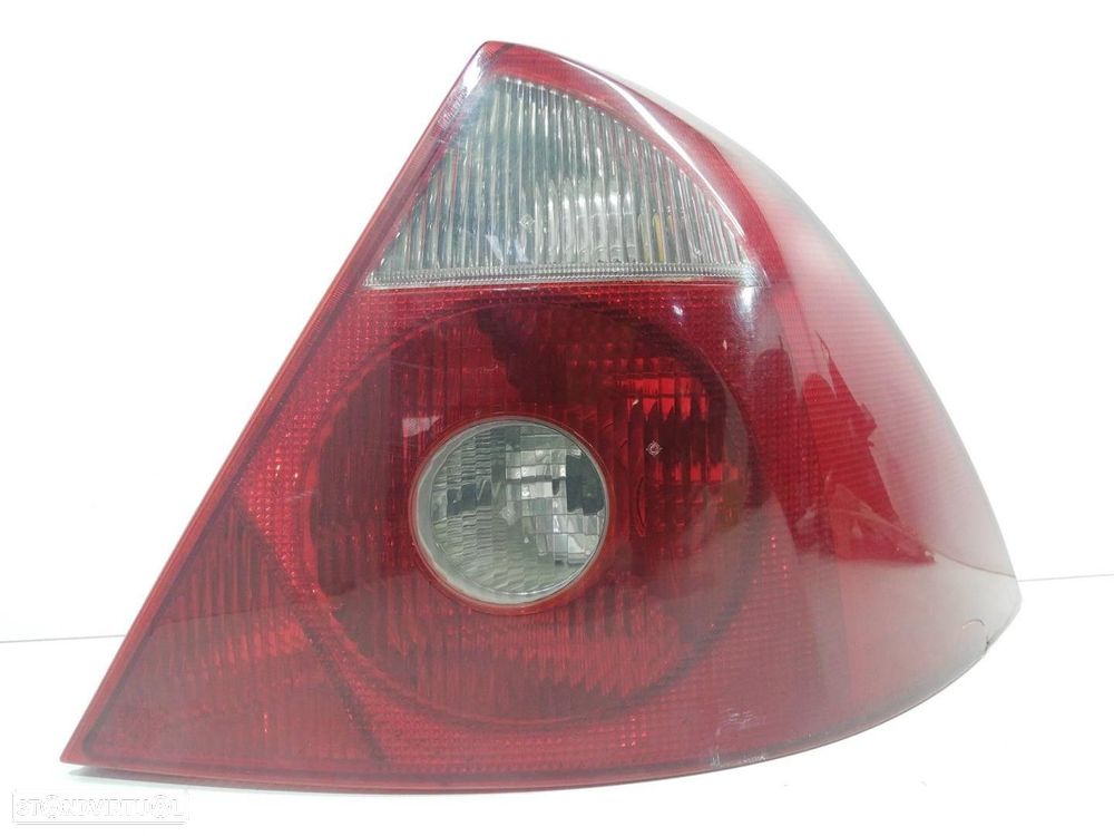 FAROLIM TRASEIRO DIREITO FORD MONDEO III 2004 - 1