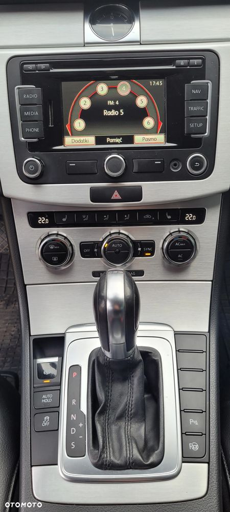 Volkswagen Passat 1.8 TSI Highline DSG - 18