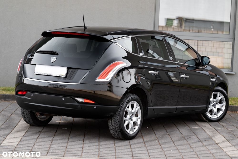 Lancia Delta 1.4 T-Jet Argento Euro5 - 13