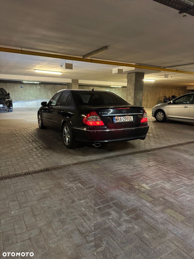 Mercedes-Benz Klasa E 320 CDI 7G-TRONIC Avantgarde - 8