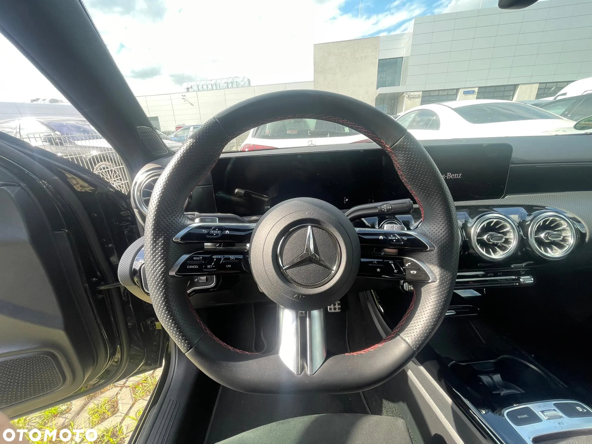 Mercedes-Benz Klasa A 200 AMG Line 7G-DCT - 5