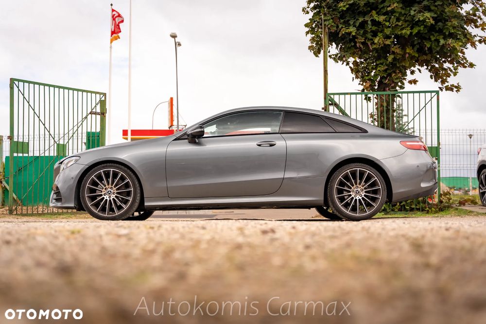 Mercedes-Benz Klasa E 200 4-Matic 9G-TRONIC - 6