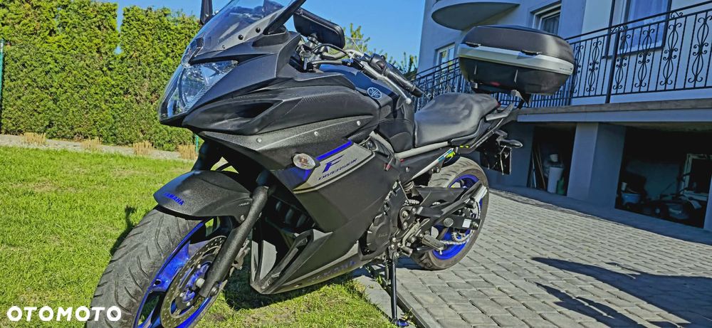 Yamaha XJ - 2