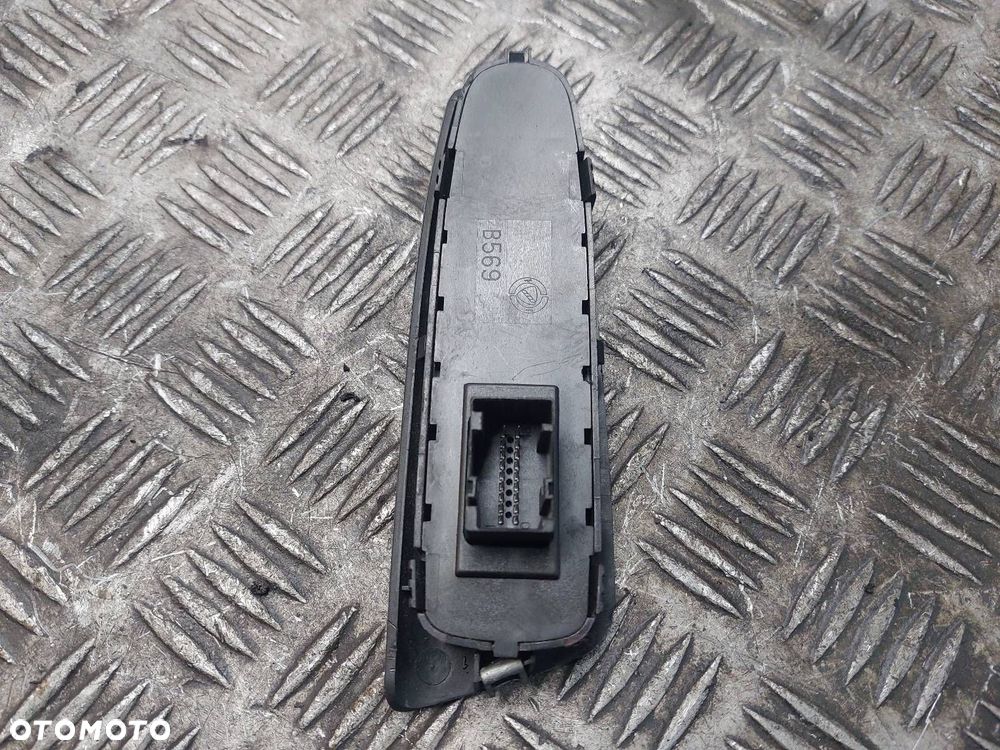 PANEL STEROWANIA SZYB FIAT STILO I 5D - 2