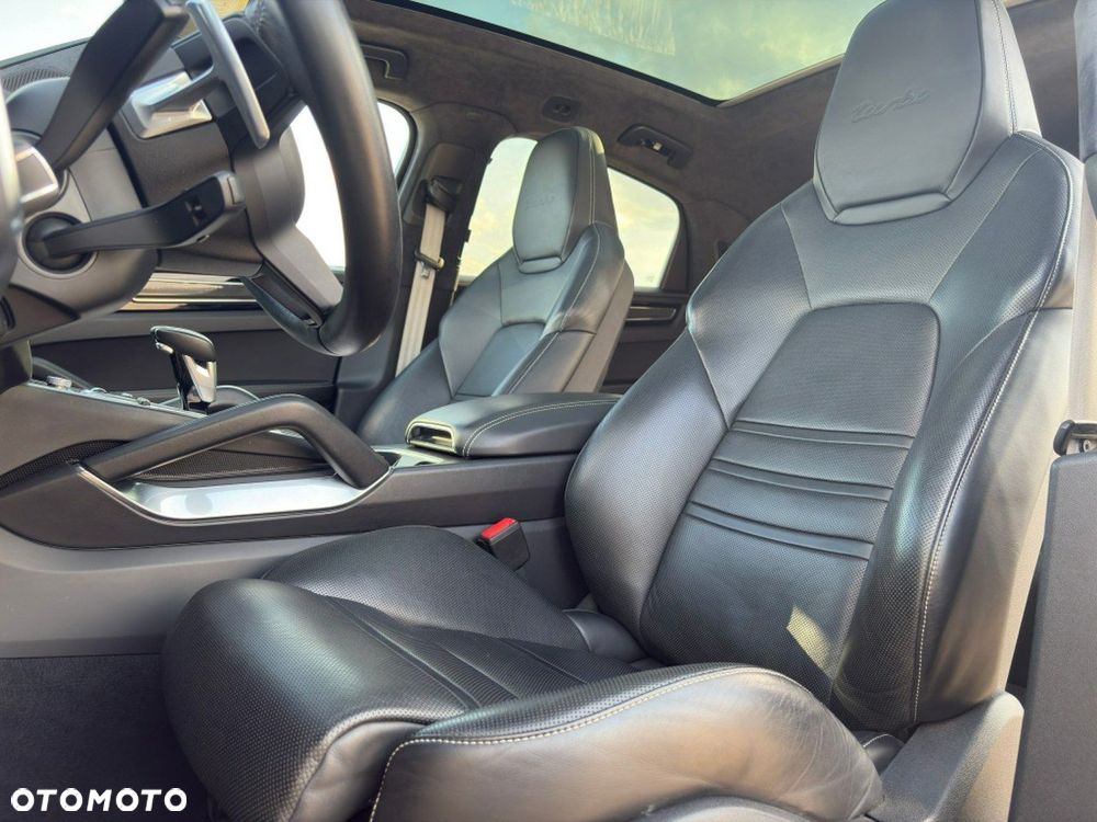 Porsche Cayenne Turbo Tiptronic S - 15