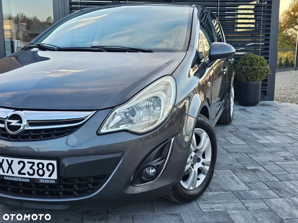 Opel Corsa 1.4 16V Edition - 11