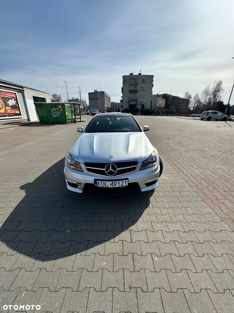 Mercedes-Benz Klasa C 63 AMG - 1