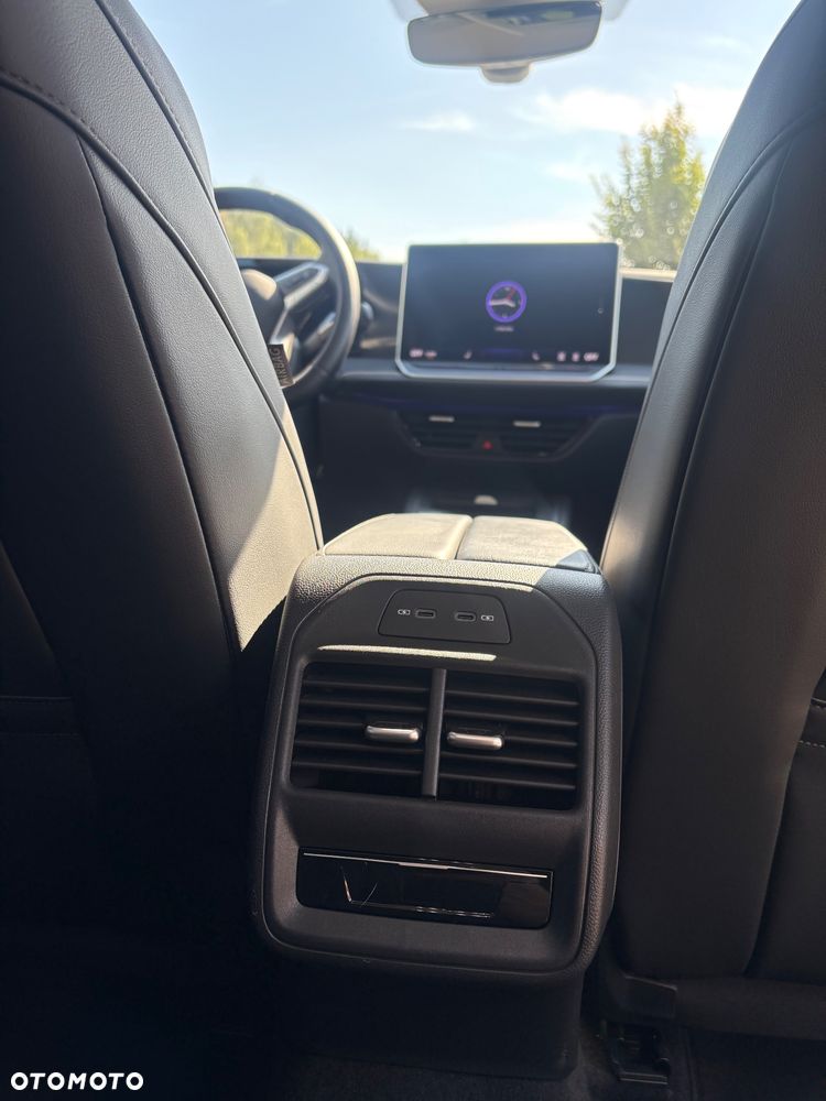 Volkswagen Passat - 19
