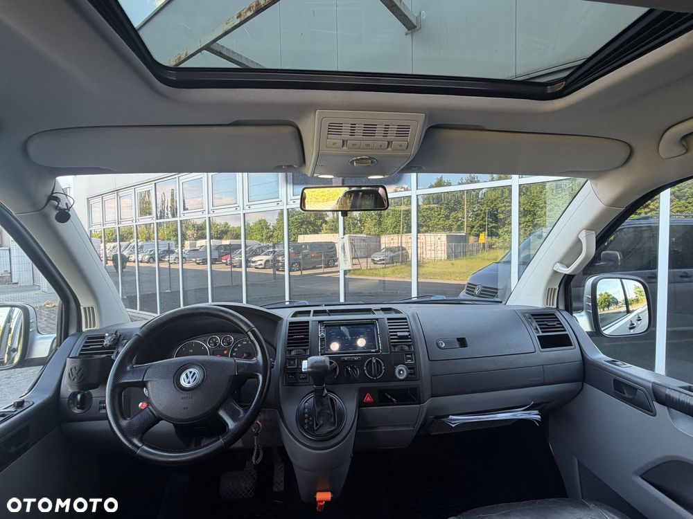 Volkswagen Transporter - 28