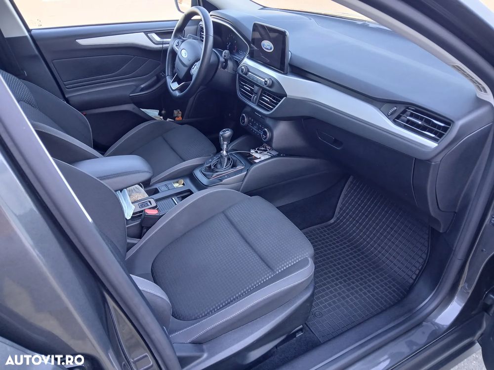 Ford Focus 1.0 EcoBoost Connected - 24