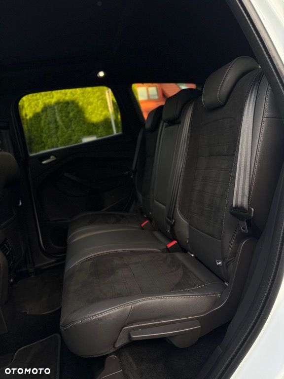 Ford Kuga 2.0 TDCi 4x4 ST-Line - 29
