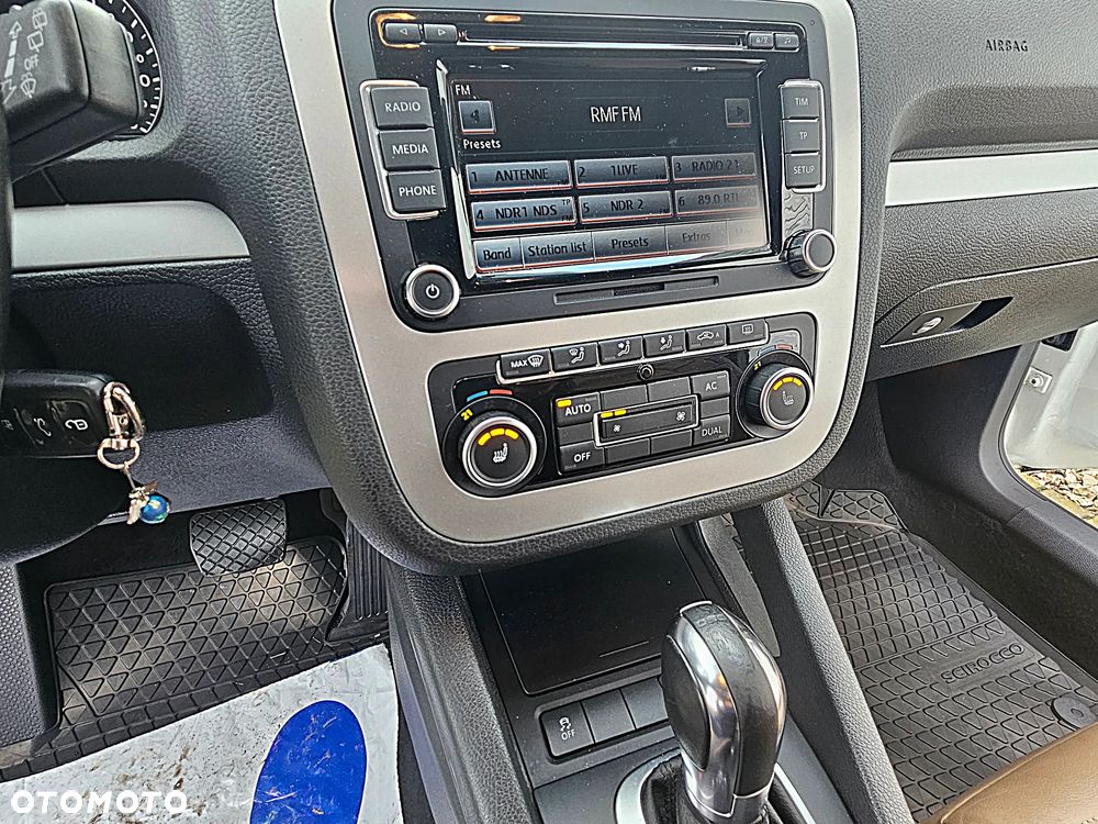 Volkswagen Scirocco 1.4 TSI DSG Edition - 24