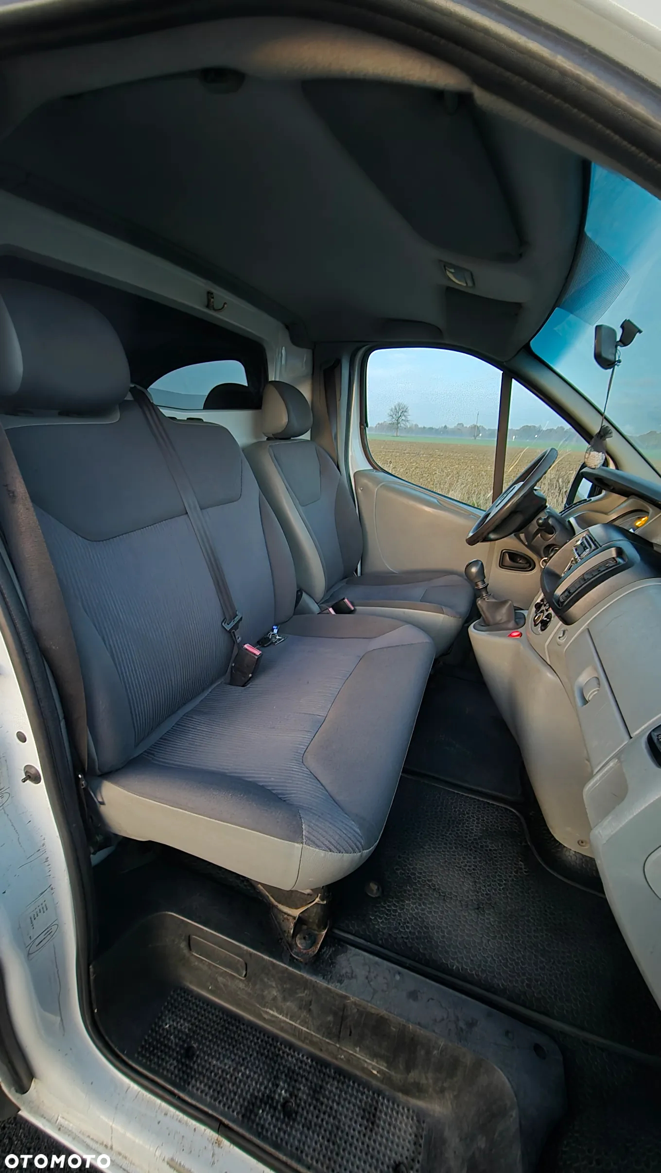 Opel Vivaro - 12
