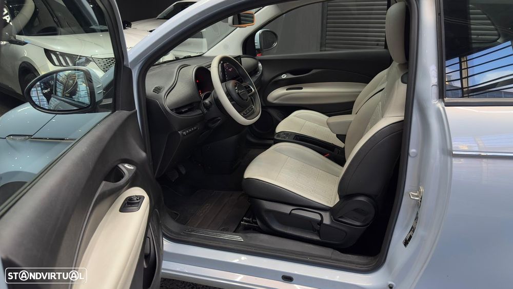 Fiat 500e La Prima - 10