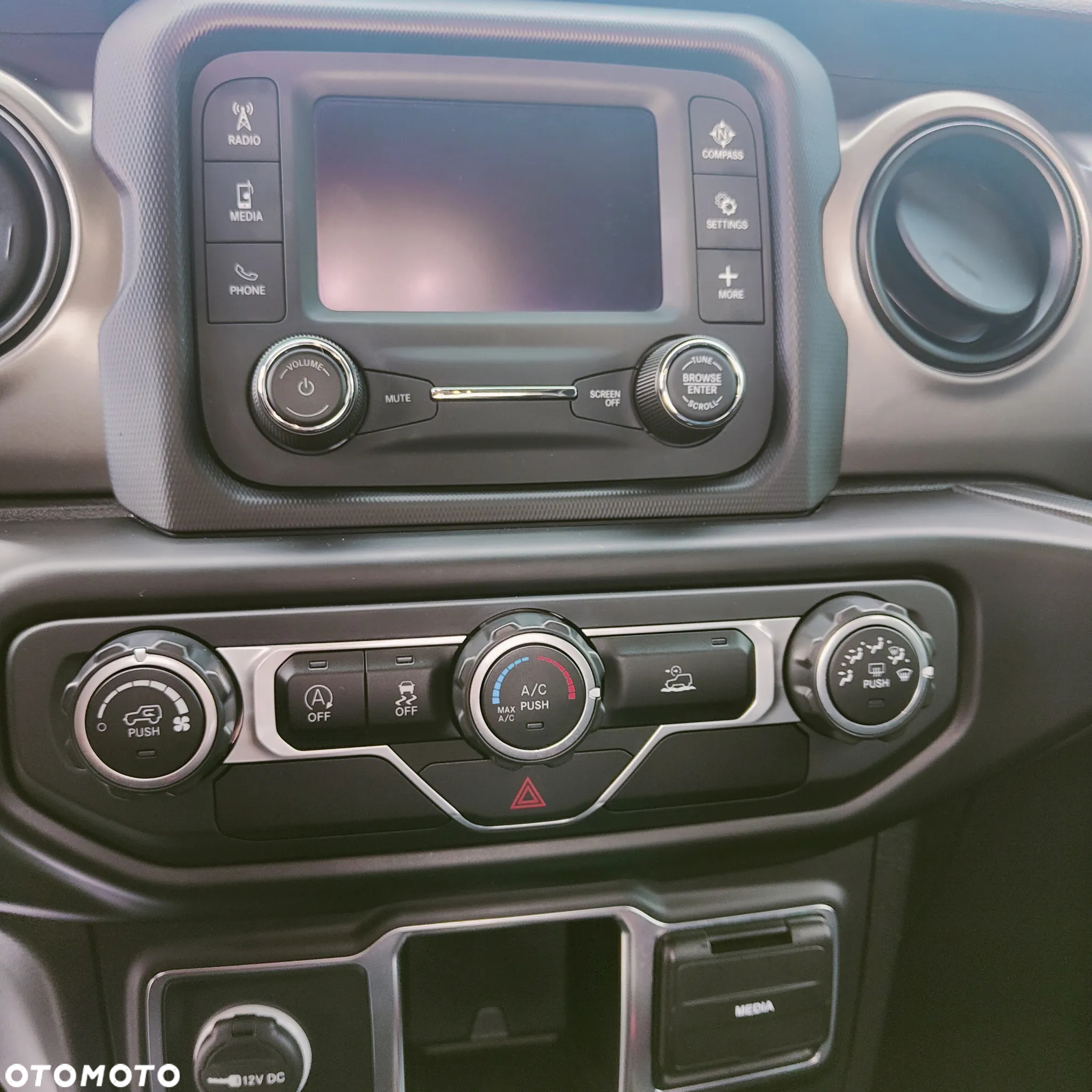 Jeep Wrangler GME 2.0 Turbo Sport - 20