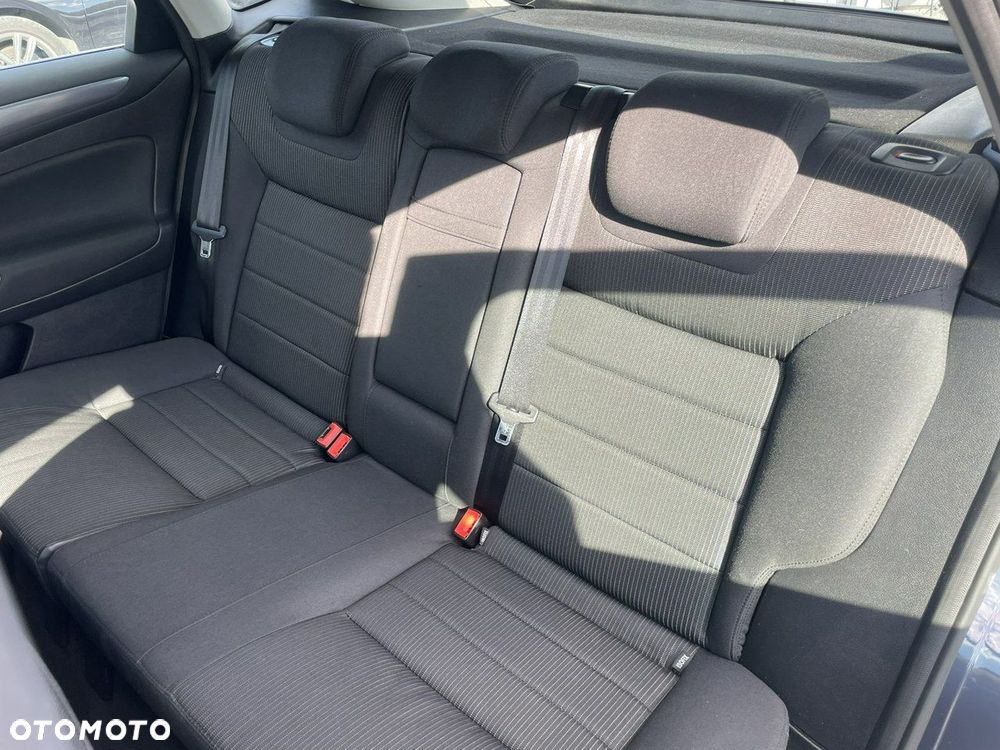 Ford Mondeo 1.6 TDCi Titanium - 23