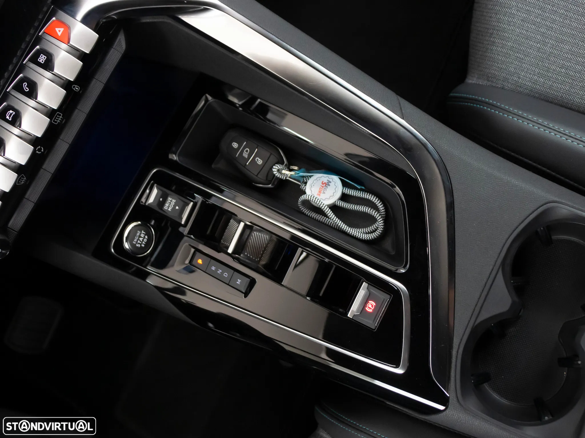 Peugeot 5008 1.2 PureTech Allure EAT8 - 37