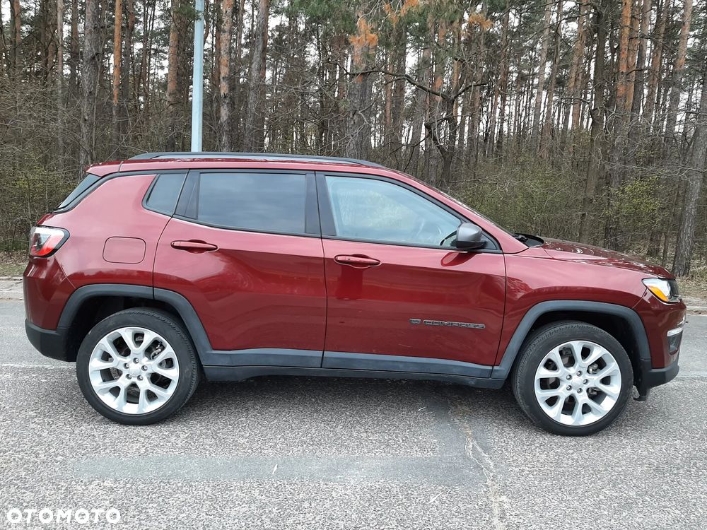 Jeep Compass - 33
