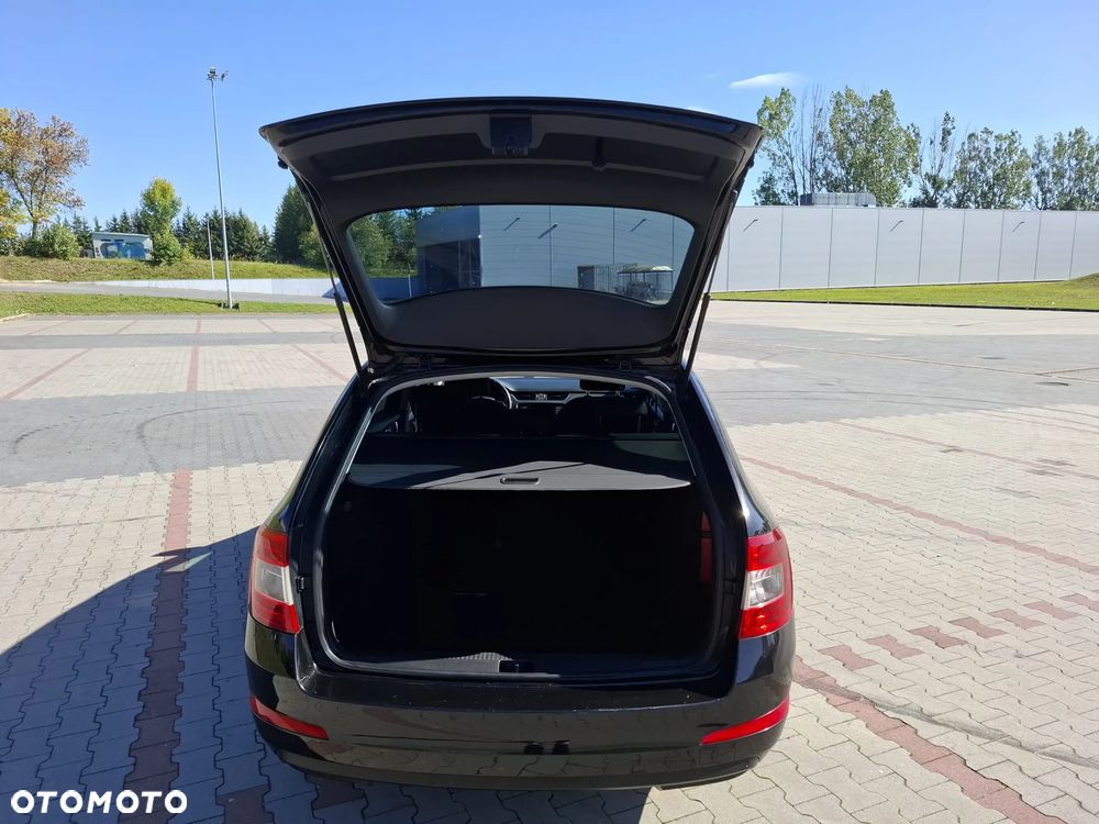 Skoda Octavia 2.0 TDI Ambition - 19
