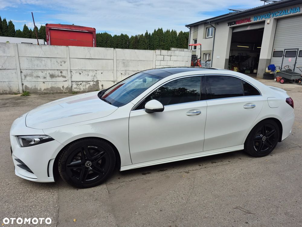Mercedes-Benz Klasa A 220 4-Matic AMG Line 7G-DCT - 2