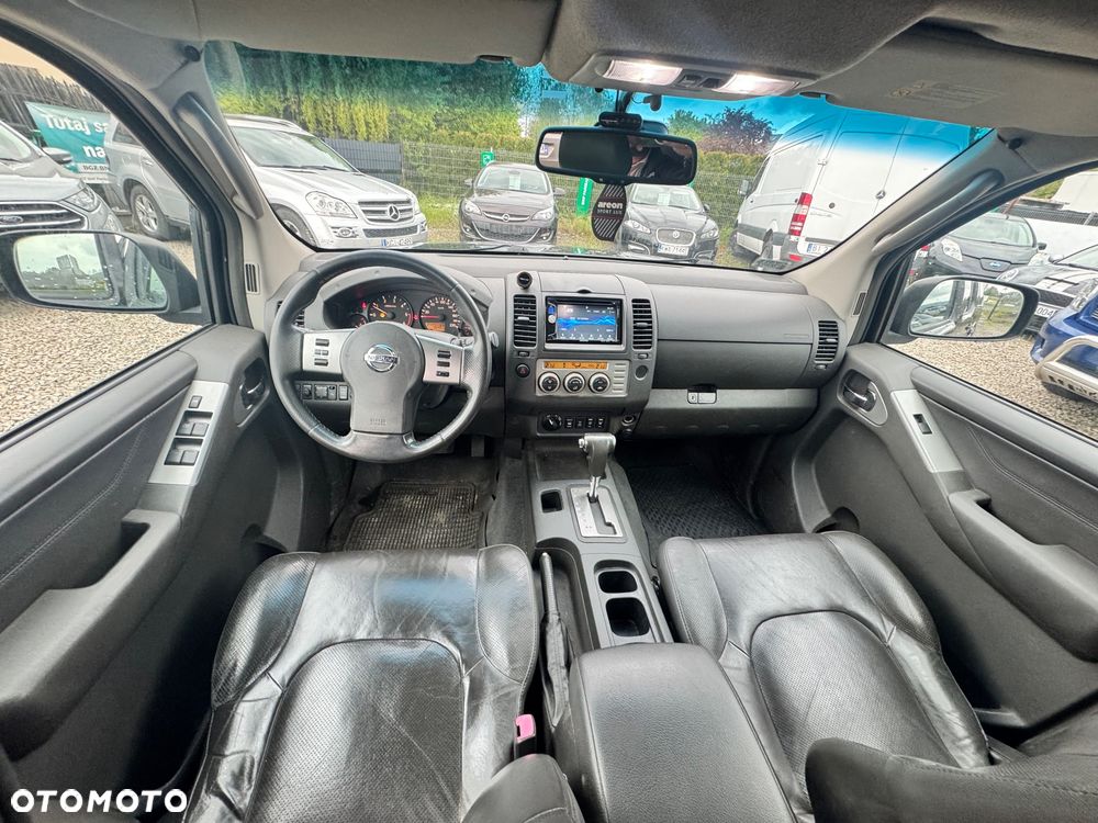 Nissan Navara DPF Autm Premium - 22