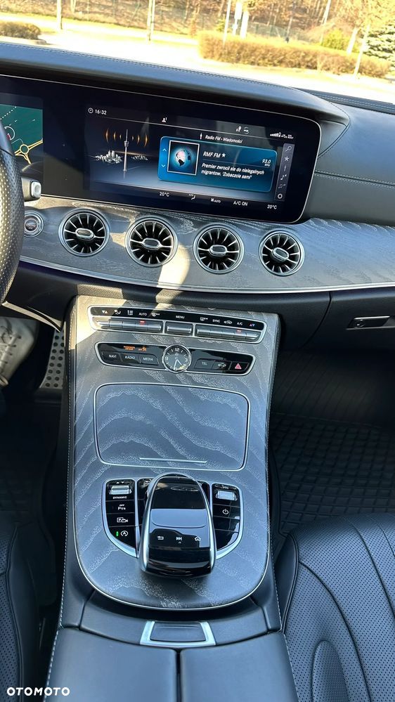 Mercedes-Benz CLS - 19