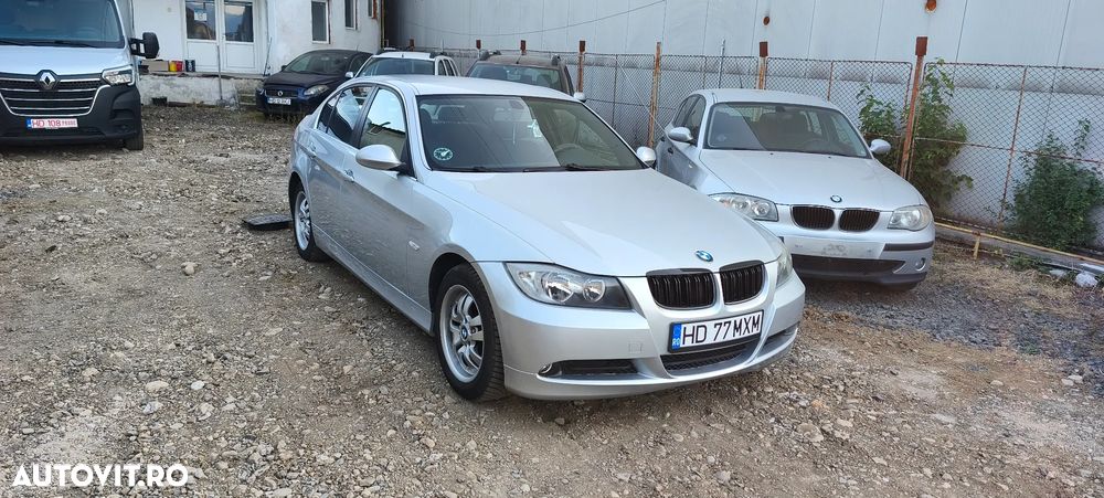 BMW Seria 3 325xi - 25