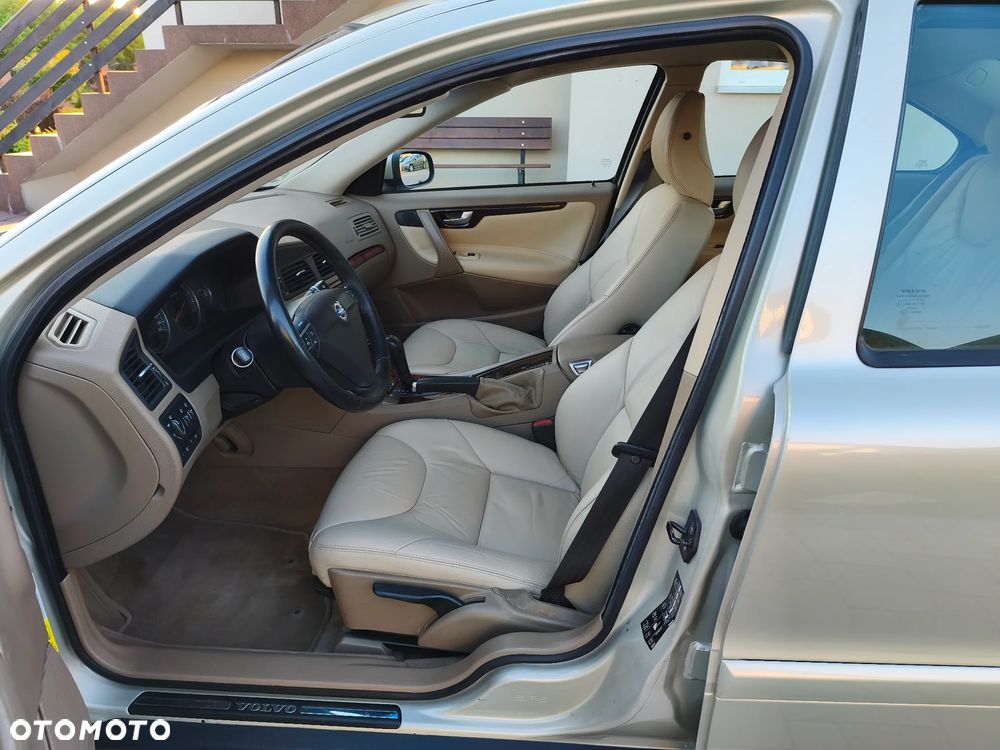 Volvo S60 2.4D Kinetic - 18