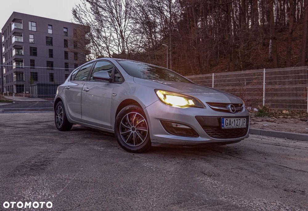 Opel Astra - 4