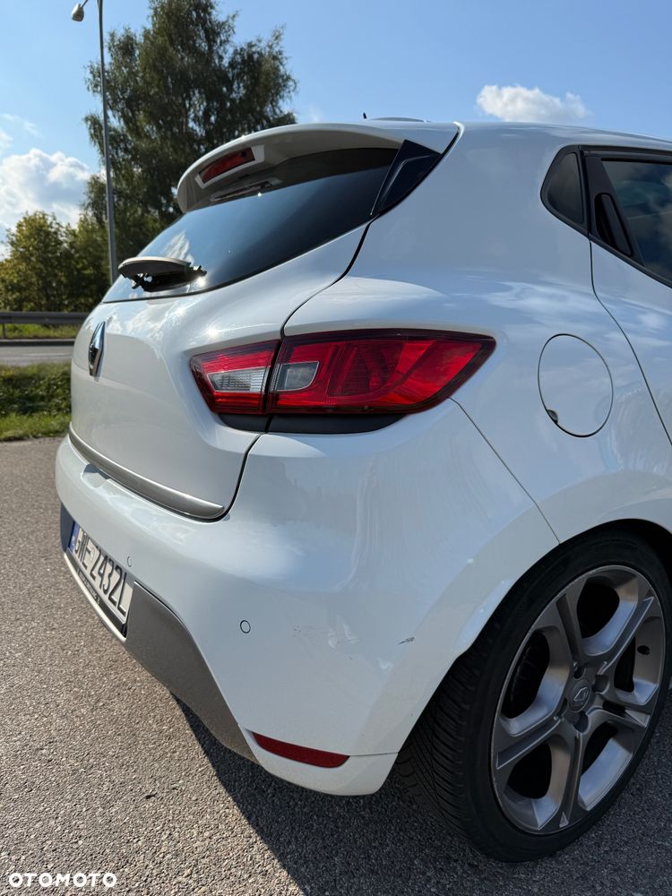 Renault Clio - 20