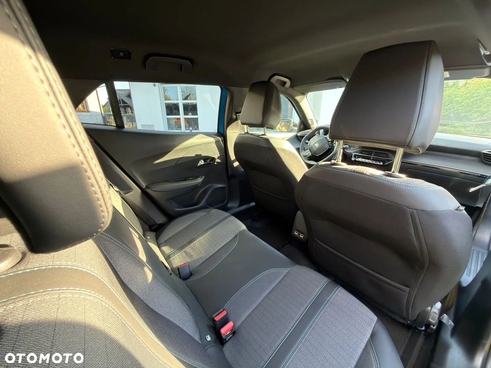 Peugeot 2008 PureTech 130 Allure S&S EAT8 - 8