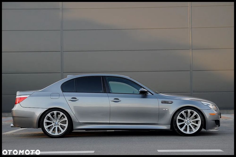BMW M5 Standard - 24