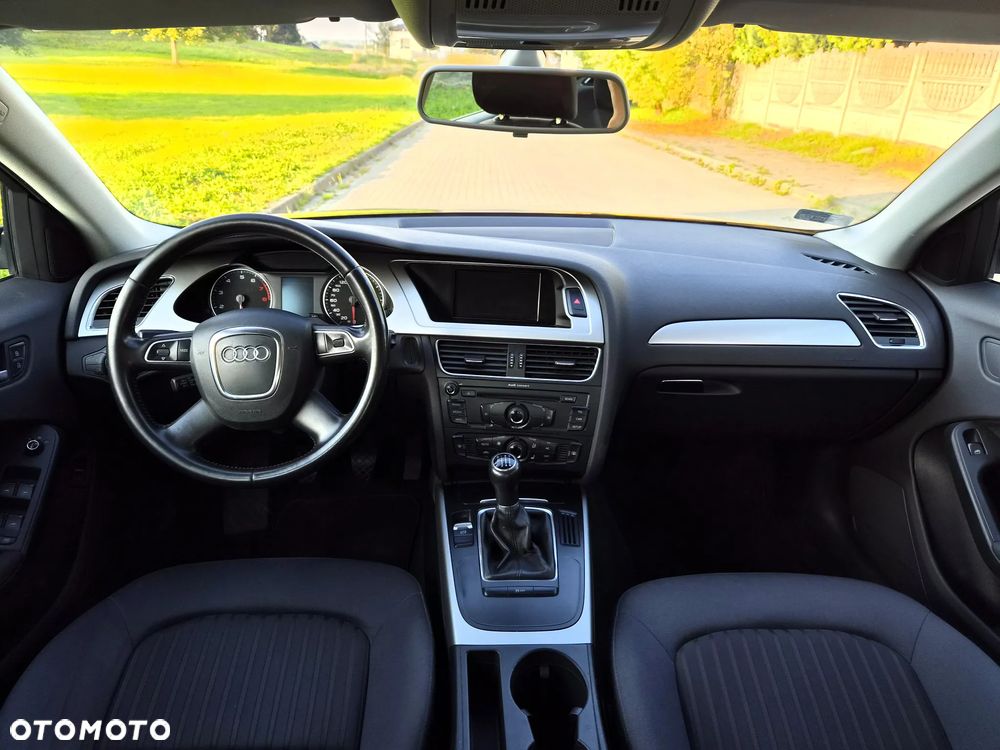 Audi A4 Limousine 1.8 TFSI Attraction - 9
