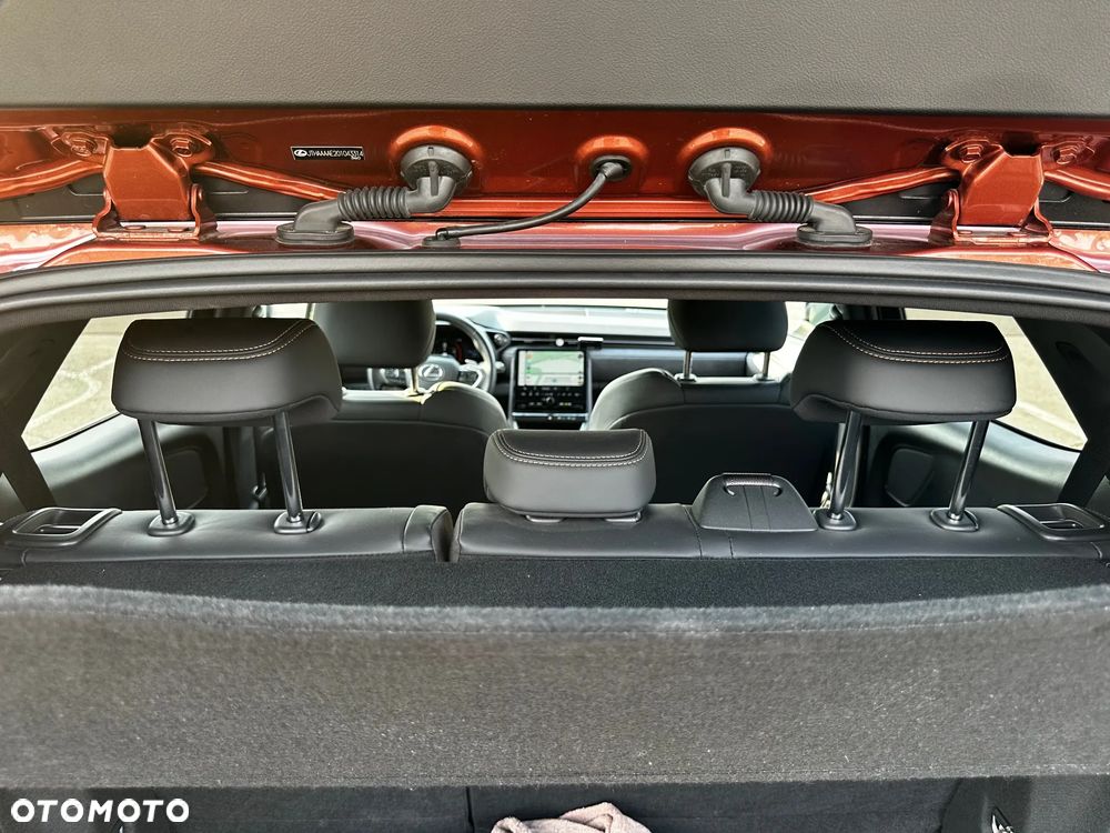 Lexus LBX 1.5 Hybrid Cool - 25