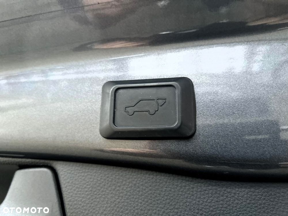 Toyota RAV4 2.5 Hybrid Executive 4x4 - 36