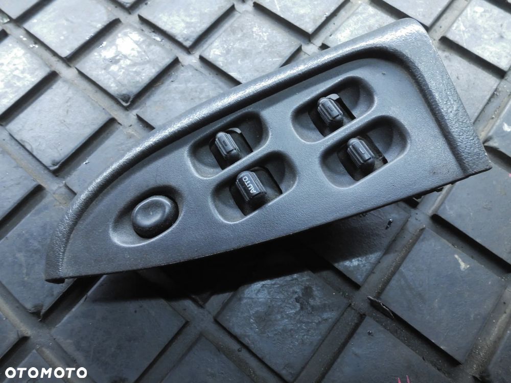 PANEL STEROWANIA SZYB KIEROWCY CHRYSLER 300M 04760191AC - 1