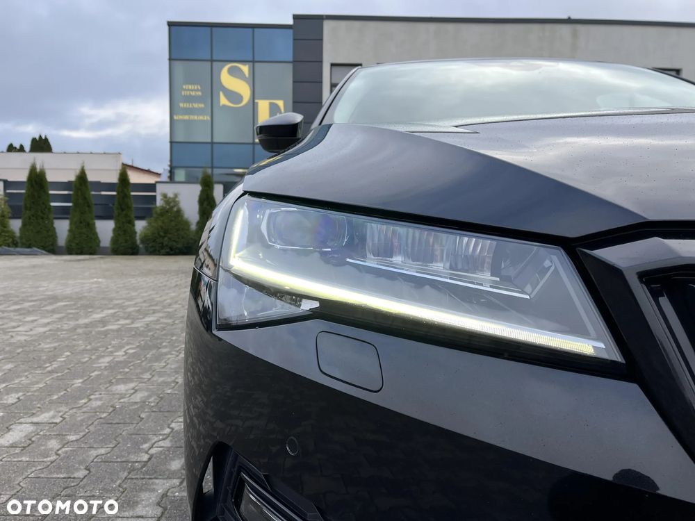 Skoda Superb 2.0 TDI DSG Style - 28